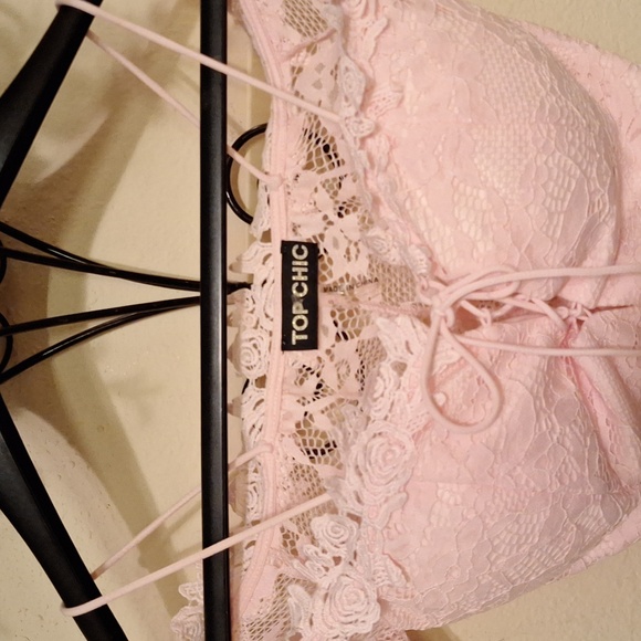 TOP CHIC Pink Lace Off/Shoulder Crop Top. NWOT Size Small - Picture 11 of 16